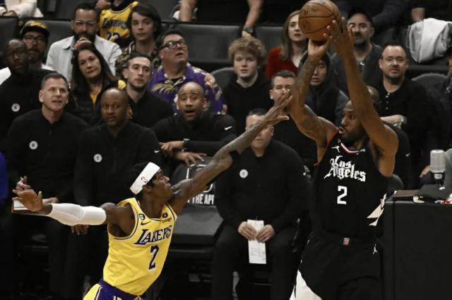 星空体育app-连续3个赛季横扫湖人 快艇形势大好坐五反望六？